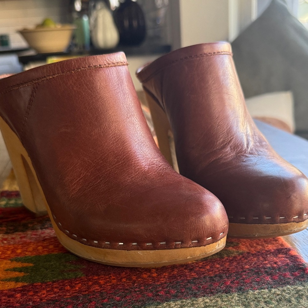 Dolce Vita Ackley Brown Leather Women's Clogs 9.5